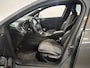 Renault Clio 90PK TCe Intens | Trekhaak | Armsteun | Navi | Parkeersensoren | Climate Control | Apple CarPlay/Android Auto | Cruise Control | Lichtmetalen Velgen | Full LED | Licht & Regen Sensor |