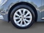 Renault Clio 90PK TCe Intens | Trekhaak | Armsteun | Navi | Parkeersensoren | Climate Control | Apple CarPlay/Android Auto | Cruise Control | Lichtmetalen Velgen | Full LED | Licht & Regen Sensor |
