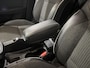 Renault Clio 90PK TCe Intens | Trekhaak | Armsteun | Navi | Parkeersensoren | Climate Control | Apple CarPlay/Android Auto | Cruise Control | Lichtmetalen Velgen | Full LED | Licht & Regen Sensor |