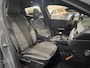Renault Clio 90PK TCe Intens | Trekhaak | Armsteun | Navi | Parkeersensoren | Climate Control | Apple CarPlay/Android Auto | Cruise Control | Lichtmetalen Velgen | Full LED | Licht & Regen Sensor |