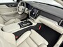 Volvo V60 T6 Recharge Ultra Bright | 18" | Harman Kardon | Panoramadak | Head-Up | Full LED | 360 Camera | Elektr. verst. Stoelen | Stoel/Stuur/Achterbankverwarming | Adaptieve Cruise | BLIS