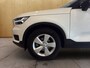 Volvo XC40 T2 Momentum Core #Navi #ZwartDak #Selekt! | Cruise control | DAB | Start/stop systeem | Parkeersensoren | Bluetooth |