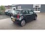 Volkswagen Up! 1.0 | 65 PK | All Season Banden | Parkeercamera | Stuurbediening | Airco | DAB+