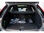 Volvo XC60 2.0 T8 Plug-in hybrid AWD Ultra Dark Executive Edition | Bowers & Wilkins | Luchtvering | 22" | Massagefunctie voorstoelen | Zwarte hemelbekleding | Head-Up Display | Getint Glas | Memory Seats |