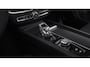 Volvo XC60 2.0 T8 Plug-in hybrid AWD Ultra Dark Executive Edition | Bowers & Wilkins | Luchtvering | 22" | Massagefunctie voorstoelen | Zwarte hemelbekleding | Head-Up Display | Getint Glas | Memory Seats |