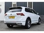 Volkswagen Tiguan 1.4 TSI eHybrid R-Line Business+ Rijklaarprijs-Garantie Panorama dak Trekhaak Leder Interieur Matrix Apple carplay