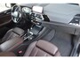 BMW X3 xDrive20i High Executive * Sportstoelen * Stuurverwarming * Trekhaak * Privacy glass *
