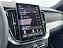 Volvo XC90 T8 Recharge Ultra Black Edition Executive Edition | 22" | Gelaagd & Getint Glas | Geintegreerd kinderzitje | Luchtvering | Geventileerd Nappa | Bowers & Wilkins | Stoelmassage | Panoramadak | Head-Up | 360 Camera | Matrix LED