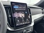 Volvo XC90 T8 Recharge Ultra Black Edition Executive Edition | 22" | Gelaagd & Getint Glas | Geintegreerd kinderzitje | Luchtvering | Geventileerd Nappa | Bowers & Wilkins | Stoelmassage | Panoramadak | Head-Up | 360 Camera | Matrix LED