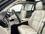 Volvo XC90 T8 Recharge Ultra Bright Excecutive Edition | 22" | Gelaagd & Getint Glas | Int. Kinderzitjes | Geventileerd Nappa | Luchtvering | Bowers & Wilkins | Stoelmassage | Head-up | Panoramadak | Elektr. verst. Stoelen | 360 Camera | Matrix LED