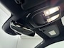 Volvo C40 Recharge Twin Intro Edition 78 kWh | 20" Allseason | Leder/Nubuck | Trekhaak | Getint Glas | 360 Camera | Pixel LED | Harman Kardon | Warmtepomp | Adaptieve Cruise | BLIS