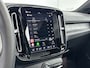 Volvo C40 Recharge Twin Intro Edition 78 kWh | 20" Allseason | Leder/Nubuck | Trekhaak | Getint Glas | 360 Camera | Pixel LED | Harman Kardon | Warmtepomp | Adaptieve Cruise | BLIS