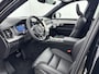 Volvo XC90 T8 Recharge Ultra Black Edition Excecutive | 22" | Gelaagd & Getint Glas | Geint. Kinderzitje | Luchtvering | Bowers & Wilkins | Geventileerd Nappa | Stoelmassage | Head-Up | Panoramadak | 360 Camera | Matrix LED | Elektr. verst. Stoelen