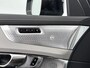 Volvo XC90 T8 Recharge Ultra Black Edition Excecutive | 22" | Gelaagd & Getint Glas | Geint. Kinderzitje | Luchtvering | Bowers & Wilkins | Geventileerd Nappa | Stoelmassage | Head-Up | Panoramadak | 360 Camera | Matrix LED | Elektr. verst. Stoelen