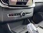 Volvo XC90 T8 Recharge Ultra Black Edition Excecutive | 22" | Gelaagd & Getint Glas | Geint. Kinderzitje | Luchtvering | Bowers & Wilkins | Geventileerd Nappa | Stoelmassage | Head-Up | Panoramadak | 360 Camera | Matrix LED | Elektr. verst. Stoelen