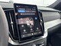 Volvo XC90 T8 Recharge Ultra Black Edition Excecutive | 22" | Gelaagd & Getint Glas | Geint. Kinderzitje | Luchtvering | Bowers & Wilkins | Geventileerd Nappa | Stoelmassage | Head-Up | Panoramadak | 360 Camera | Matrix LED | Elektr. verst. Stoelen