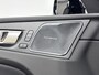 Volvo XC60 T6 Recharge Ultra Dark | 20" | Trekhaak | Panoramadak | Full LED | 360 Camera | Head-Up | Harman Kardon | Elektr. verst. Stoelen | Stoel/Stuur/Achterbankverwarming