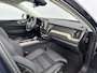 Volvo XC60 T6 Recharge Ultra Dark | 20" | Trekhaak | Panoramadak | Full LED | 360 Camera | Head-Up | Harman Kardon | Elektr. verst. Stoelen | Stoel/Stuur/Achterbankverwarming