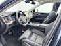 Volvo XC60 T6 Recharge Ultra Dark | 20" | Trekhaak | Panoramadak | Full LED | 360 Camera | Head-Up | Harman Kardon | Elektr. verst. Stoelen | Stoel/Stuur/Achterbankverwarming