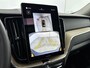 Volvo XC60 T6 Recharge Ultra Dark | 20" | Trekhaak | Panoramadak | Full LED | 360 Camera | Head-Up | Harman Kardon | Elektr. verst. Stoelen | Stoel/Stuur/Achterbankverwarming
