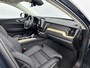 Volvo XC60 T6 Recharge Ultra Dark | 20" | Trekhaak | Panoramadak | Full LED | 360 Camera | Head-Up | Harman Kardon | Elektr. verst. Stoelen | Stoel/Stuur/Achterbankverwarming
