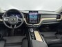 Volvo XC60 T6 Recharge Ultra Dark | 20" | Trekhaak | Panoramadak | Full LED | 360 Camera | Head-Up | Harman Kardon | Elektr. verst. Stoelen | Stoel/Stuur/Achterbankverwarming