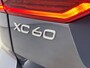 Volvo XC60 T6 Recharge Ultra Dark | 20" | Trekhaak | Panoramadak | Full LED | 360 Camera | Head-Up | Harman Kardon | Elektr. verst. Stoelen | Stoel/Stuur/Achterbankverwarming