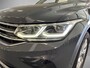 Volkswagen Tiguan 1.4 TSI 245pk eHybrid Elegance · Panoramadak · Camera · P-Sensoren · Dodehoek Detectie · 19'' Inch ·