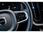 Volvo XC60 2.0 T6 Plug-in hybrid AWD Ultra Dark | Facelift | Luchtvering | Trekhaak | Adaptieve Cruise Control | Keyless Entry | Harman Kardon | Power Seats |