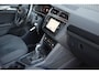 Volkswagen Tiguan 1.4 TSI eHybrid SOH 95% / PANORAMADAK / VIRTUAL / EL.TREKHAAK / IQ-LIGHT / SFEERVERLICHTING / CARPLAY