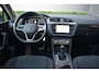 Volkswagen Tiguan 1.4 TSI eHybrid SOH 95% / PANORAMADAK / VIRTUAL / EL.TREKHAAK / IQ-LIGHT / SFEERVERLICHTING / CARPLAY