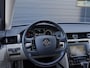 Volkswagen Phaeton 4.2 V8 4p. Lang Highline | Uniek | Chauffeur Pakket | Glazen Dak | Bomvol
