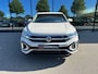 Volkswagen T-Roc 1.5 TSI 150pk DSG R-Line | Camera | Keyless | Elek. Achterklep | Dode hoek | Rijklaar incl. 1 jaar Bovag garantie