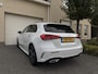 Mercedes-Benz A-klasse 180 AMG Aut Panoramadak Widescreen SfeerVerlichting Keyless SportLeder Led Camera Nightpakket Pdc