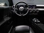 Mercedes-Benz A-klasse 200 Business Solution Plus Upgrade [SCHUIFKANTELDAK, TREKHAAK, DIGITAL DASH, CAMERA, CRUISE CONTROL, CLIMATE CONTROL, BLUETOOTH, NAVIGATIE, NIEUWSTAAT]
