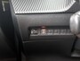 Peugeot e-2008 EV Allure 136pk 50 kWh Automaat | SoH 93,2% | Navigatie | Climate Control | Cruise Control | Camera | LED | 17"LMV | Apple Carplay/Android Auto |