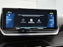 Peugeot e-2008 EV 136pk Blue Lease Allure 50 kWh Automaat | SoH 93,5% | Navigatie | Climate Control | Cruise Control | Camera | 17"LMV | LED | Apple Carplay/Android Auto |