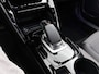 Peugeot e-2008 EV 136pk Blue Lease Allure 50 kWh Automaat | SoH 93,5% | Navigatie | Climate Control | Cruise Control | Camera | 17"LMV | LED | Apple Carplay/Android Auto |