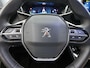 Peugeot e-2008 EV 136pk Blue Lease Allure 50 kWh Automaat | SoH 93,5% | Navigatie | Climate Control | Cruise Control | Camera | 17"LMV | LED | Apple Carplay/Android Auto |