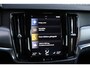 Volvo V90 2.0 T4 Momentum | Trekhaak | LED Koplampen Adaptief | Navigatie | Apple Carplay | Android Auto | Parkeersensoren | Lederen Bekleding | Stoelverwarming voor + achter | Verwarmd stuurwiel | BLIS | Parkeerverwarming