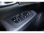 Volvo V90 2.0 T4 Momentum | Trekhaak | LED Koplampen Adaptief | Navigatie | Apple Carplay | Android Auto | Parkeersensoren | Lederen Bekleding | Stoelverwarming voor + achter | Verwarmd stuurwiel | BLIS | Parkeerverwarming