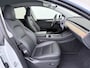 Tesla Model Y Long Range AWD 75kWh SOH 94% Warmtepomp AI-Computer Traffic Aware Adap.Cruise Leder Panoramadak Navi Ecc Camera Stoel+Stuurverwarming Privacy Glas Lmv Elek.Achterklep Led Elek.Stoelen+Memory 4WD Fabrieksgarantie tot 15-02-2027 - Garantie op de Accu+Motor tot 15-2-2031/192.000km