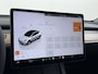 Tesla Model Y Long Range AWD 75kWh SOH 94% Warmtepomp AI-Computer Traffic Aware Adap.Cruise Leder Panoramadak Navi Ecc Camera Stoel+Stuurverwarming Privacy Glas Lmv Elek.Achterklep Led Elek.Stoelen+Memory 4WD Fabrieksgarantie tot 15-02-2027 - Garantie op de Accu+Motor tot 15-2-2031/192.000km
