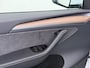 Tesla Model Y Long Range AWD 75kWh SOH 94% Warmtepomp AI-Computer Traffic Aware Adap.Cruise Leder Panoramadak Navi Ecc Camera Stoel+Stuurverwarming Privacy Glas Lmv Elek.Achterklep Led Elek.Stoelen+Memory 4WD Fabrieksgarantie tot 15-02-2027 - Garantie op de Accu+Motor tot 15-2-2031/192.000km