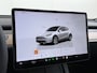 Tesla Model Y Long Range AWD 75kWh SOH 94% Warmtepomp AI-Computer Traffic Aware Adap.Cruise Leder Panoramadak Navi Ecc Camera Stoel+Stuurverwarming Privacy Glas Lmv Elek.Achterklep Led Elek.Stoelen+Memory 4WD Fabrieksgarantie tot 15-02-2027 - Garantie op de Accu+Motor tot 15-2-2031/192.000km