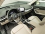 BMW iX1 eDrive20 xLine - Sportstoelen - ACC - Head-up - Parking Assist Plus