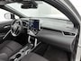 Toyota Corolla Cross | BTW voertuig | Stoel+stuurverwarming | Parkeersensoren voor+achter | Draadloze Telefoonlader | Cruise Control Adaptive | Apple CarPlay/Android Auto | achteruitrijcamera |
