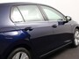Volkswagen Golf 1.5 eTSI 150pk DSG Style Navigatie Apple Carplay/Android Auto Parkeersensoren Camera Park Assist Adaptive Cruise Control Blind Spot Assist Stoel- en stuurverwarming Ledverlichting Virtual Cockpit Lane Assist Climatronic
