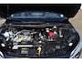 Nissan Qashqai 1.3 MHEV Automaat, Panodak, Elect. a-klep, Clima, Two Tone, Navi, HUD display, 11.000 km ! Pdc V+A, etc etc
