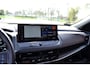 Nissan Qashqai 1.3 MHEV Automaat, Panodak, Elect. a-klep, Clima, Two Tone, Navi, HUD display, 11.000 km ! Pdc V+A, etc etc